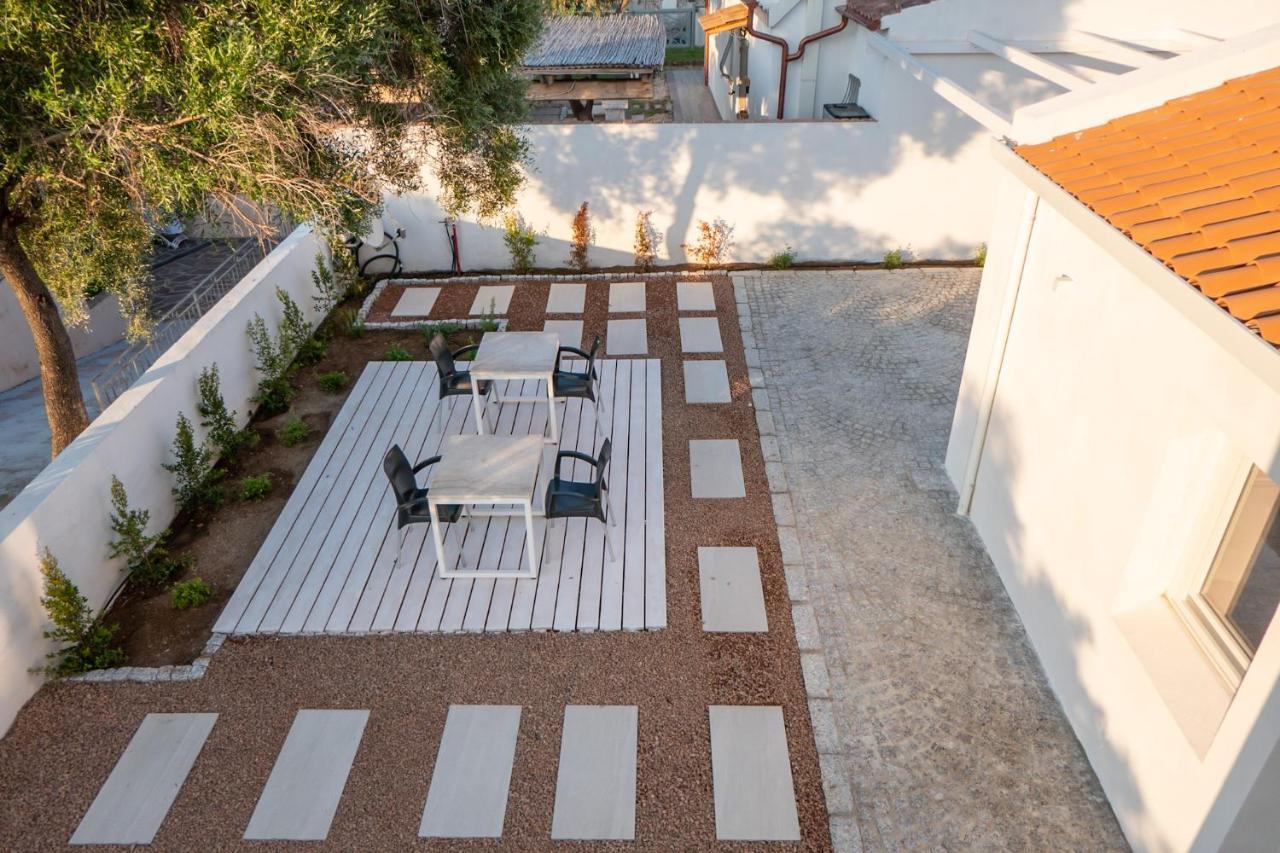Villa Est San Teodoro  Buitenkant foto